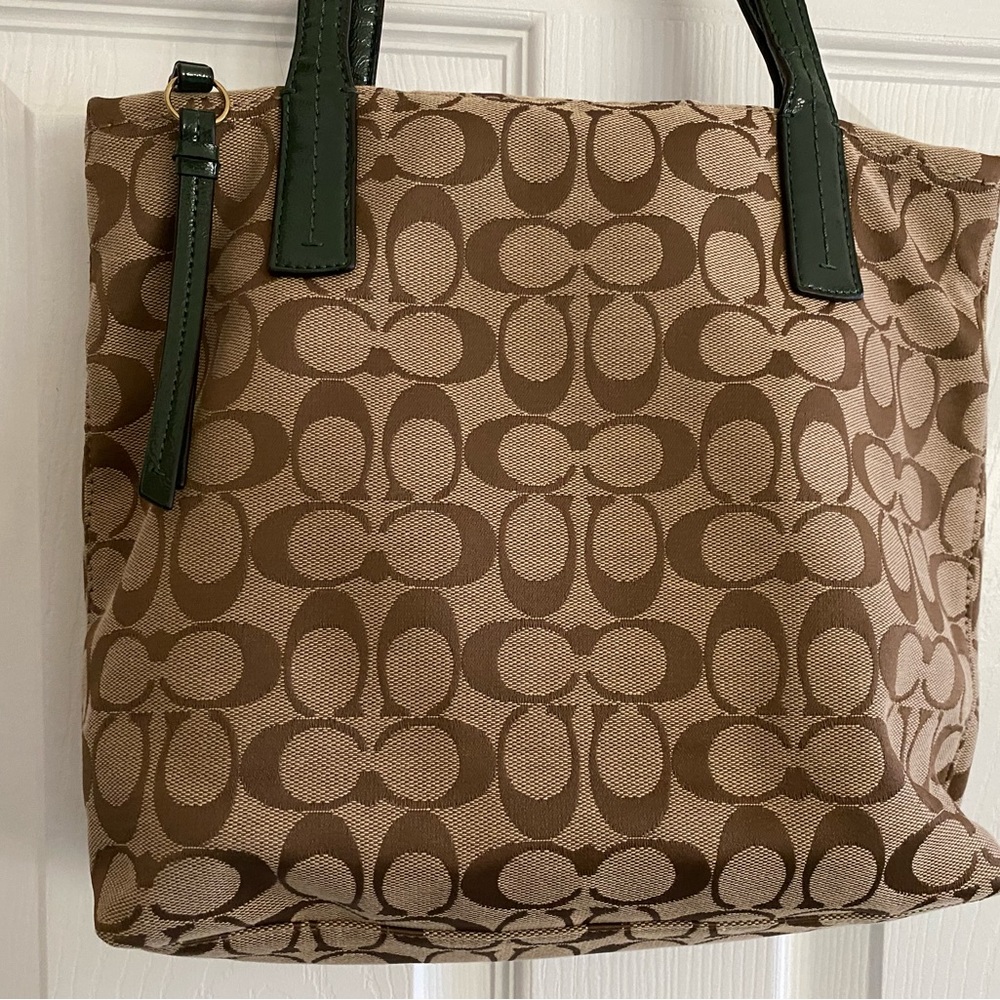 NWOT Coach F25706 With Certificate of Authenticity - Picture 3 of 8